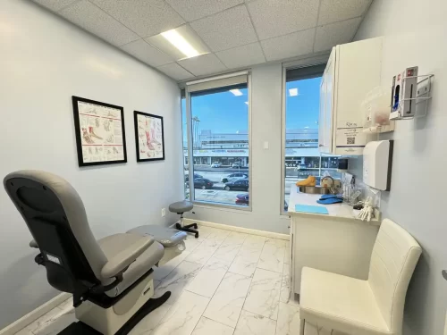 Foot and ankle specialist, Tarzana Location exam room 1 image