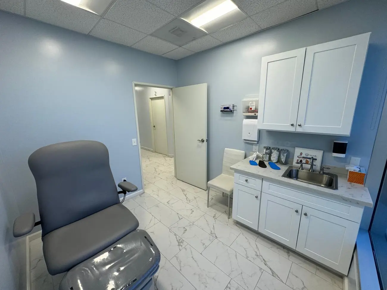 Foot and Ankle specialist ,Tarzana - Doctor’s office image